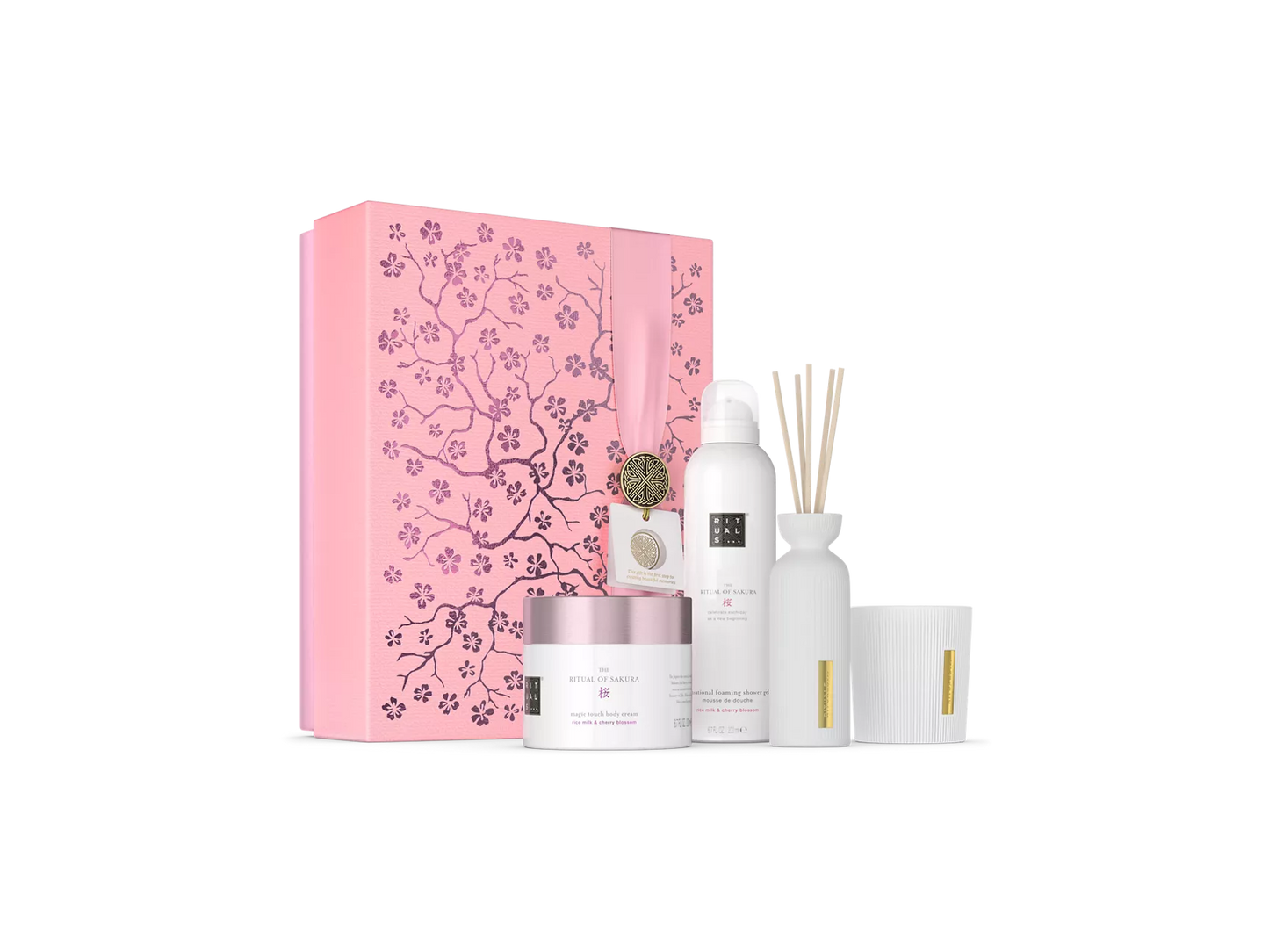 The Ritual of Sakura Gift Set L schuimende douchegel 200 ml, bodycrème 200 ml, geurkaars 140 gr, mini geurstokjes 70 ml